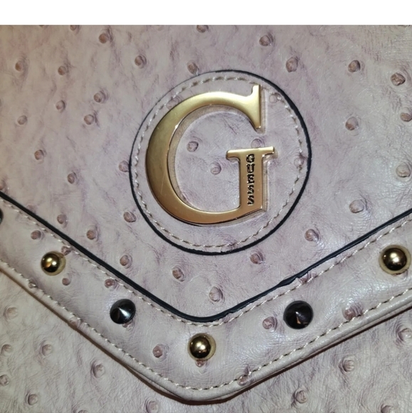 Guess Studded Faux Ostrich Pale Pink Clutch Hand Bag Chain Shoulder Strap Purse - Picture 6 of 11